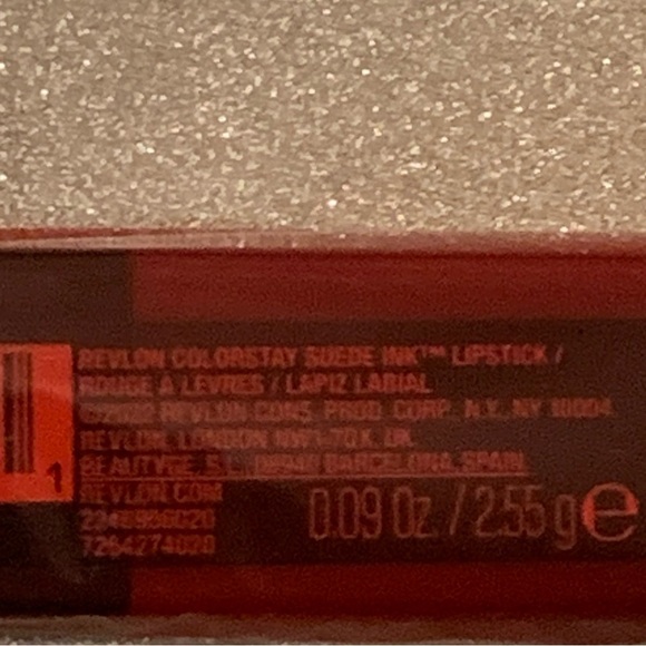 🔥$15🔥Revlon Makeup Bundle - Picture 6 of 16